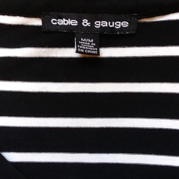 Women's Cable&Gauge Striped Blouse, size Med, blk&wht, in NEW CONDITION! - Picture 3 of 4
